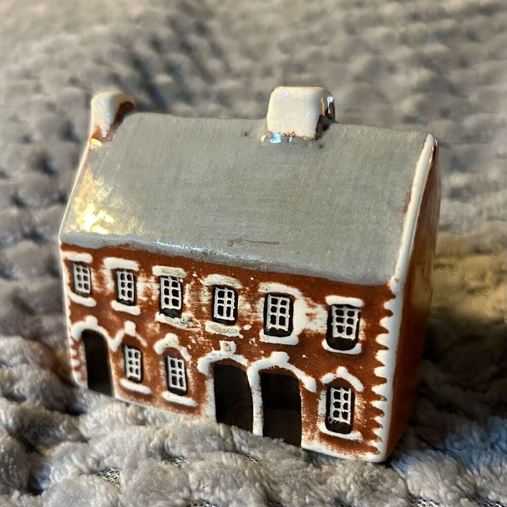 Mudlen End Studio #22 A Row of Cottages Two Up, Two Down